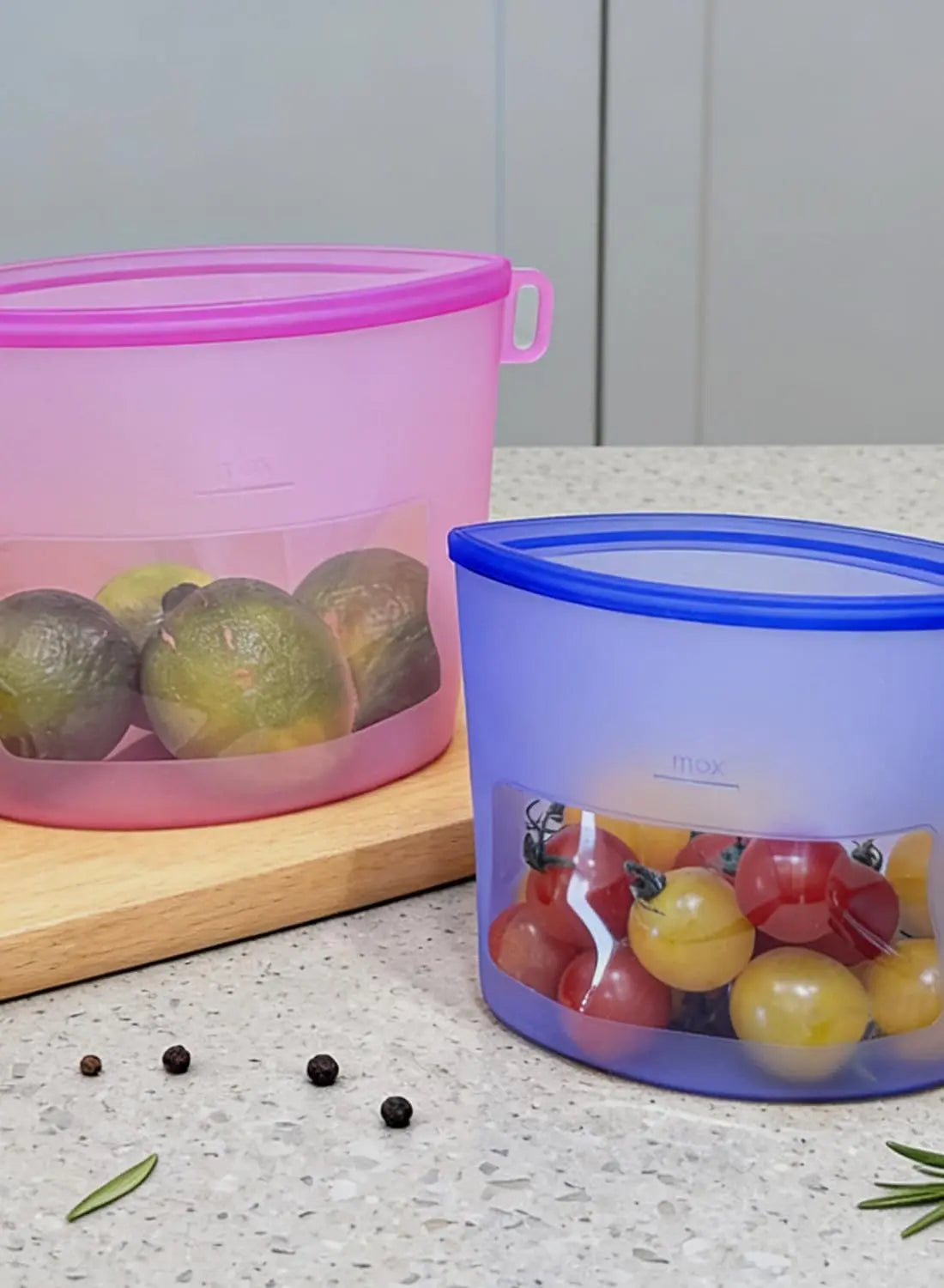 FreshLock Reusable Silicone Food Storage Bags (4-Piece Set)
